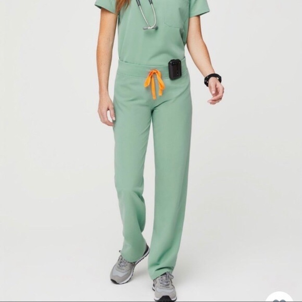 Jade FIGS Scrub Set - XS / S (TALL)